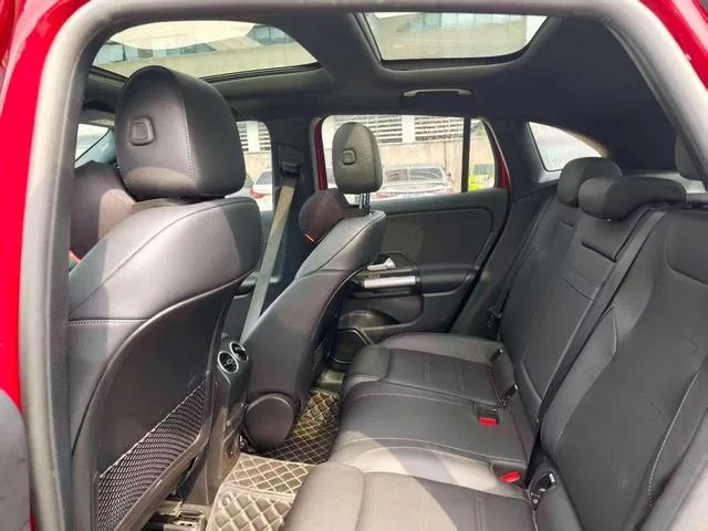 Mercedes-Benz GLA 2022 GLA 200 interior photo 12 Mercedes-Benz GLA 2022 GLA 200 interior photo 12