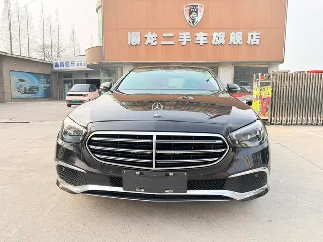 Mercedes-Benz E-Class 2023 E 260 L Passenger car exterior photo 2 Mercedes-Benz E-Class 2023 E 260 L Passenger car exterior photo 2