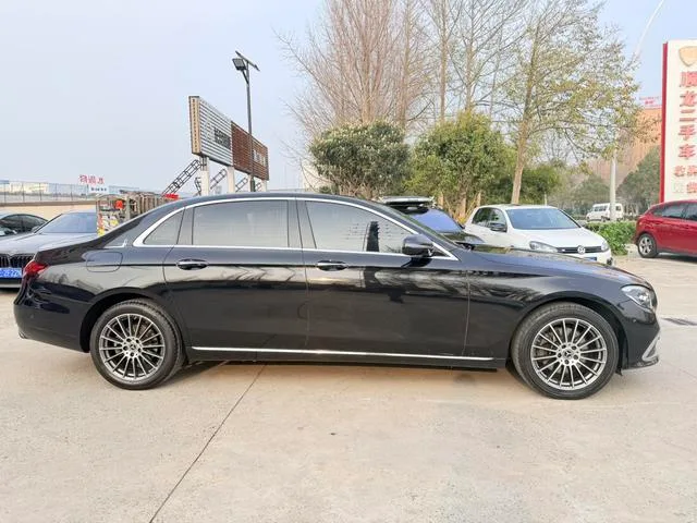 Mercedes-Benz E-Class 2023 E 260 L Passenger car exterior photo 5 Mercedes-Benz E-Class 2023 E 260 L Passenger car exterior photo 5