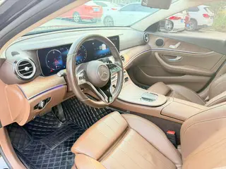 Mercedes-Benz E-Class 2023 E 260 L Passenger car interior photo 10 Mercedes-Benz E-Class 2023 E 260 L Passenger car interior photo 10