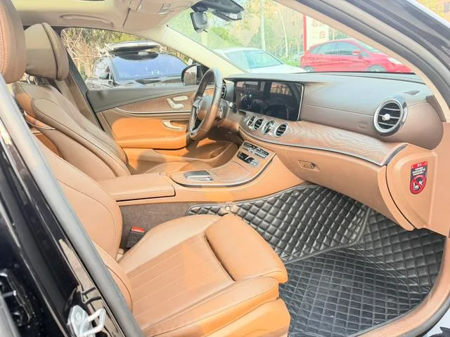 Mercedes-Benz E-Class 2023 E 260 L Passenger car interior photo 13 Mercedes-Benz E-Class 2023 E 260 L Passenger car interior photo 13