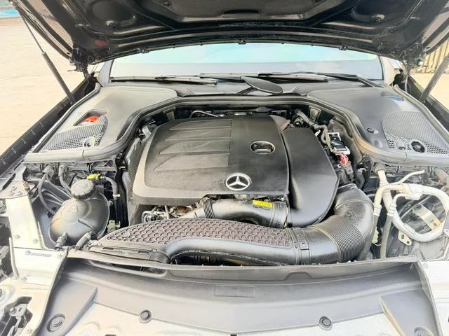 Mercedes-Benz E-Class 2023 E 260 L Passenger car interior photo 15 Mercedes-Benz E-Class 2023 E 260 L Passenger car interior photo 15