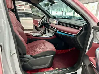 Jetour X70 PLUS 2024 1.6T DCT Super Edition 7 seat interior photo 8 Jetour X70 PLUS 2024 1.6T DCT Super Edition 7 seat interior photo 8