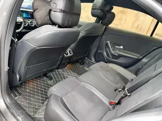 Mercedes-Benz A-Class 2023 A 200 L Voiture de sport version mode intérieur photo 14