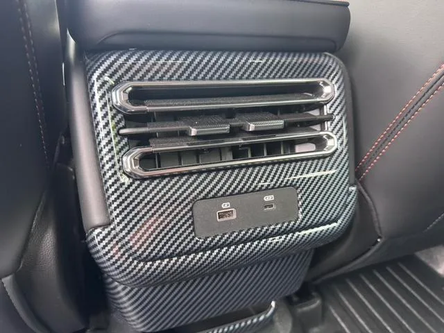 Jetour Jietu Freedom 2025 2.0TD XWD Conquista interior foto 13 Jetour Jietu Freedom 2025 2.0TD XWD Conquista interior foto 13
