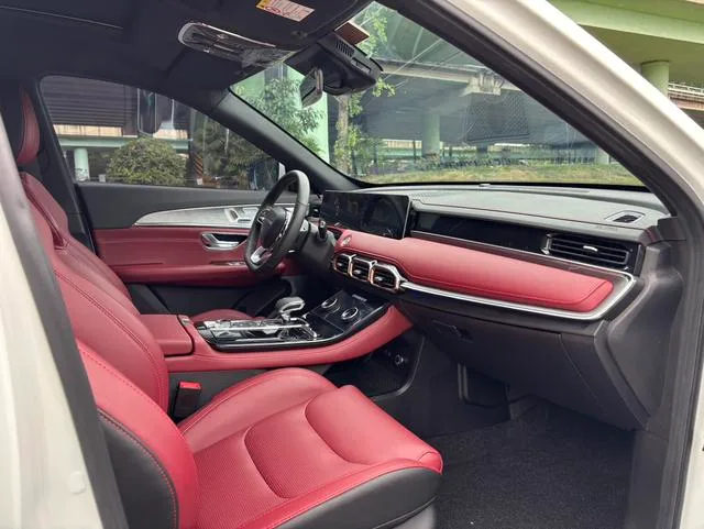 Jetour X70 PLUS 2021 1.6T DCT ground 7 seat interior photo 11 Jetour X70 PLUS 2021 1.6T DCT ground 7 seat interior photo 11