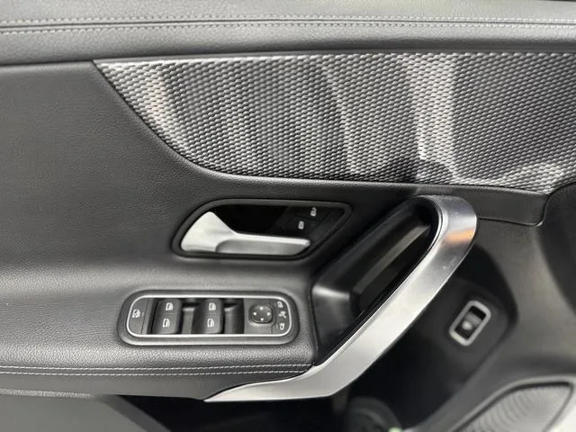 Mercedes-Benz A-Class 2022 Second change A 200 L Sport Sedan Fashion Edition interior photo 12