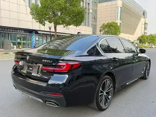 BMW 5 Series 2022 Second change 530Li Leading Type M Sports suit interior photo 16 BMW 5 Series 2022 Second change 530Li Leading Type M Sports suit interior photo 16