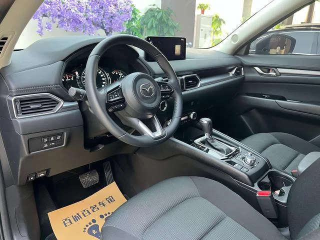 Mazda CX-5 2025 2.0L Automatic two-wheel drive Zhishang Pro interior photo 13 Mazda CX-5 2025 2.0L Automatic two-wheel drive Zhishang Pro interior photo 13