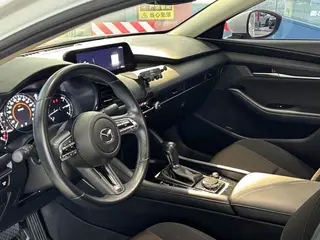 Mazda Mazda3 Axela 2021 2.0L Automatic quality dazzle version exterior photo 7 Mazda Mazda3 Axela 2021 2.0L Automatic quality dazzle version exterior photo 7