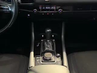 Mazda Mazda3 Axela 2021 2.0L Automatic quality dazzle version interior photo 14 Mazda Mazda3 Axela 2021 2.0L Automatic quality dazzle version interior photo 14