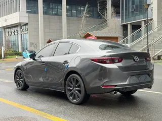 Mazda Mazda3 Axela 2023 2.0L Versión elegante de calidad automática exterior foto 4 Mazda Mazda3 Axela 2023 2.0L Versión elegante de calidad automática exterior foto 4