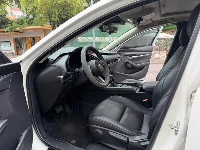 Mazda Mazda3 Axela 2021 2.0L Automatic quality dazzle version exterior photo 4 Mazda Mazda3 Axela 2021 2.0L Automatic quality dazzle version exterior photo 4