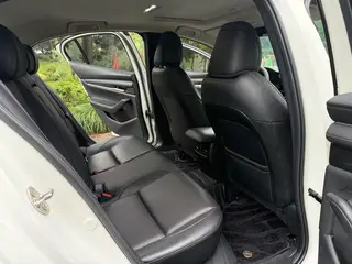 Mazda Mazda3 Axela 2021 2.0L Automatic quality dazzle version interior photo 6 Mazda Mazda3 Axela 2021 2.0L Automatic quality dazzle version interior photo 6