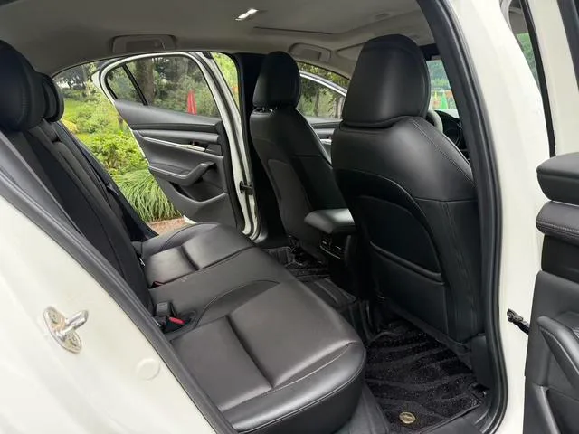 Mazda Mazda3 Axela 2021 2.0L Automatic quality dazzle version interior photo 6 Mazda Mazda3 Axela 2021 2.0L Automatic quality dazzle version interior photo 6