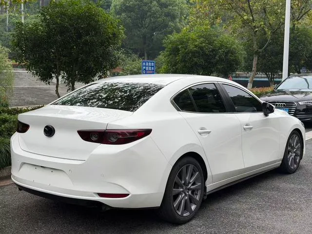 Mazda Mazda3 Axela 2021 2.0L Automatic quality dazzle version interior photo 7 Mazda Mazda3 Axela 2021 2.0L Automatic quality dazzle version interior photo 7