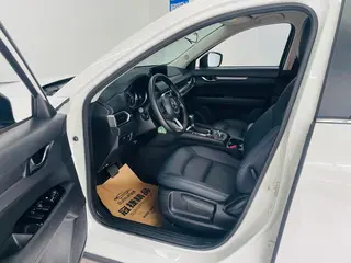 Mazda CX-5 2024 2.0L Type de confort automatique à deux roues motrices extérieur photo 4 Mazda CX-5 2024 2.0L Type de confort automatique à deux roues motrices extérieur photo 4