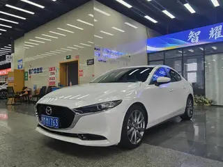 Mazda Mazda3 Axela 2023 2.0L Автоматическая версия с превосходным качеством