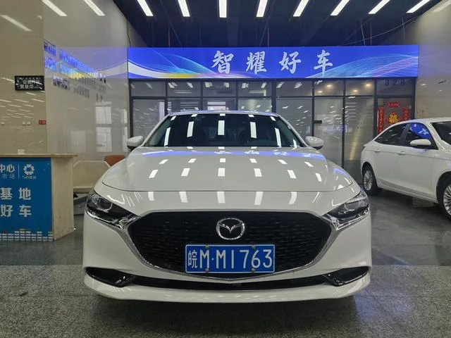 Mazda Mazda3 Axela 2023 2.0L Versión de calidad automática exterior foto 2 Mazda Mazda3 Axela 2023 2.0L Versión de calidad automática exterior foto 2