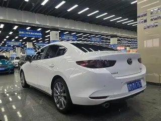Mazda Mazda3 Axela 2023 2.0L Versión de calidad automática interior foto 10 Mazda Mazda3 Axela 2023 2.0L Versión de calidad automática interior foto 10