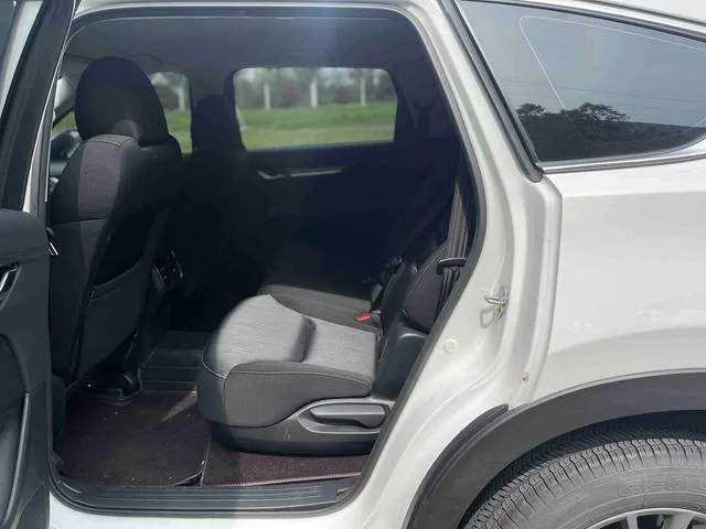 Mazda CX-8 2019 2.5L Two-wheel-drive luxury model interior photo 12 Mazda CX-8 2019 2.5L Two-wheel-drive luxury model interior photo 12