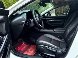 Mazda Mazda3 Axela 2023 2.0L Versión elegante de calidad automática interior foto 11 Mazda Mazda3 Axela 2023 2.0L Versión elegante de calidad automática interior foto 11