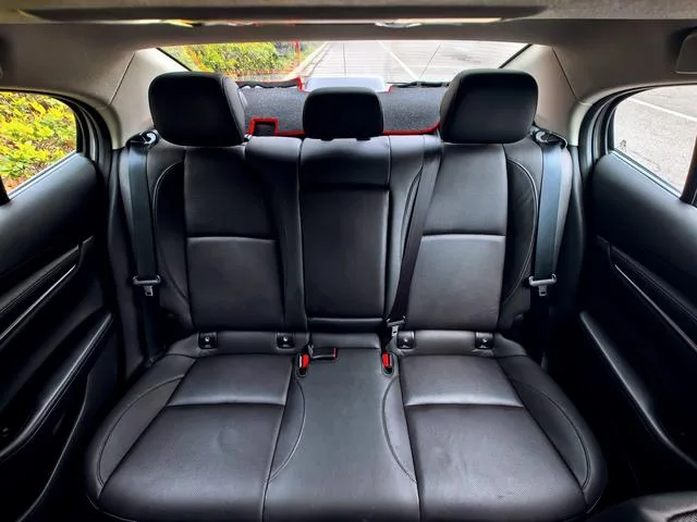 Mazda Mazda3 Axela 2023 2.0L Versión elegante de calidad automática interior foto 13 Mazda Mazda3 Axela 2023 2.0L Versión elegante de calidad automática interior foto 13