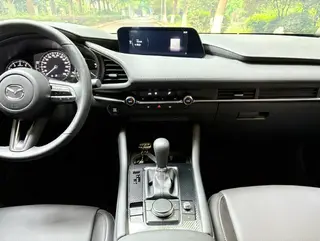 Mazda Mazda3 Axela 2023 2.0L Versión automática de calidad superior interior foto 8 Mazda Mazda3 Axela 2023 2.0L Versión automática de calidad superior interior foto 8
