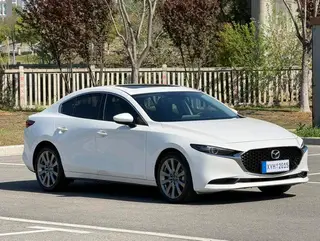Mazda Mazda3 Axela 2021 2.0L Version de qualité automatique extérieur photo 3 Mazda Mazda3 Axela 2021 2.0L Version de qualité automatique extérieur photo 3