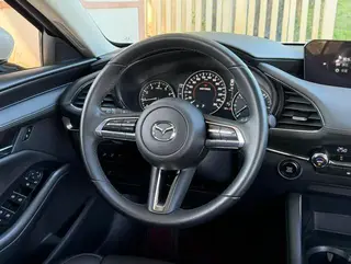 Mazda Mazda3 Axela 2021 2.0L Version de qualité automatique extérieur photo 6 Mazda Mazda3 Axela 2021 2.0L Version de qualité automatique extérieur photo 6