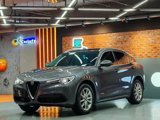 Alfa Romeo Stelvio 2017 2.0T 280HP Edición de lujo exterior foto 4 Alfa Romeo Stelvio 2017 2.0T 280HP Edición de lujo exterior foto 4