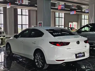 Mazda Mazda3 Axela 2021 2.0L Automatic quality elegant version interior photo 7 Mazda Mazda3 Axela 2021 2.0L Automatic quality elegant version interior photo 7
