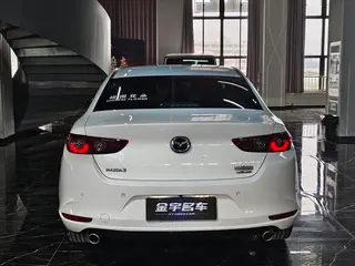 Mazda Mazda3 Axela 2021 2.0L Automatic quality elegant version interior photo 8 Mazda Mazda3 Axela 2021 2.0L Automatic quality elegant version interior photo 8