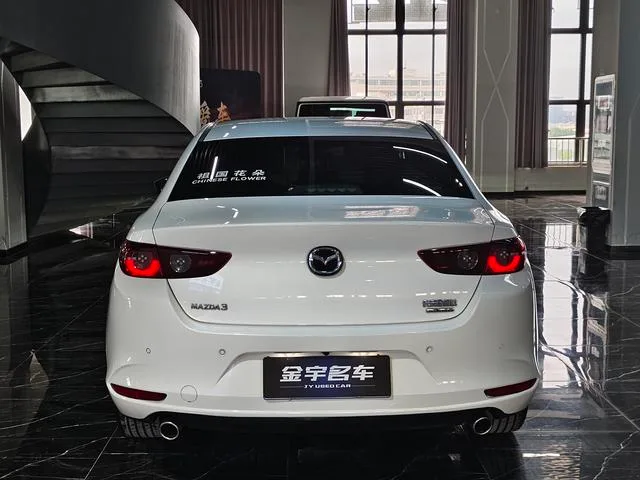 Mazda Mazda3 Axela 2021 2.0L Automatic quality elegant version interior photo 8 Mazda Mazda3 Axela 2021 2.0L Automatic quality elegant version interior photo 8