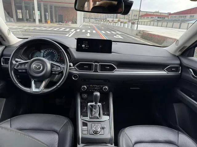 Mazda CX-5 2022 2.5L Automatic Four-Wheel-Drive Prestige Model interior photo 10 Mazda CX-5 2022 2.5L Automatic Four-Wheel-Drive Prestige Model interior photo 10