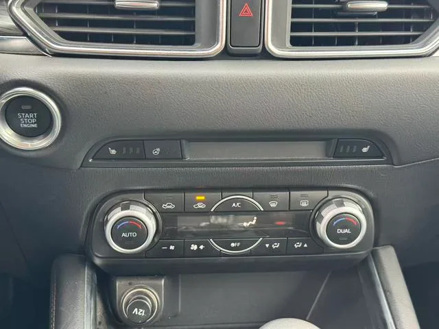 Mazda CX-5 2022 2.5L Automatic Four-Wheel-Drive Prestige Model interior photo 12 Mazda CX-5 2022 2.5L Automatic Four-Wheel-Drive Prestige Model interior photo 12