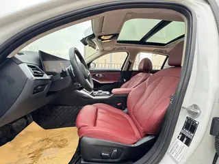 BMW 3 Series 2023 320Li M Sports suit interior photo 11 BMW 3 Series 2023 320Li M Sports suit interior photo 11