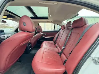 BMW 3 Series 2023 320Li M Sports suit interior photo 14 BMW 3 Series 2023 320Li M Sports suit interior photo 14