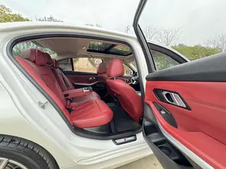 BMW 3 Series 2023 320Li M Sports suit interior photo 17 BMW 3 Series 2023 320Li M Sports suit interior photo 17