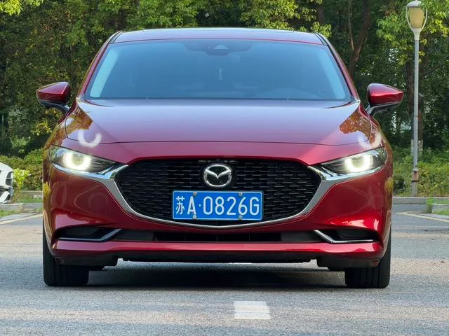 Mazda Mazda3 Axela 2023 2.0L Auto Quality Edition exterior photo 2 Mazda Mazda3 Axela 2023 2.0L Auto Quality Edition exterior photo 2