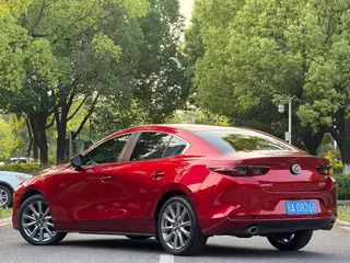 Mazda Mazda3 Axela 2023 2.0L Auto Quality Edition exterior photo 4 Mazda Mazda3 Axela 2023 2.0L Auto Quality Edition exterior photo 4