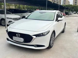 Mazda Mazda3 Axela 2021 2.0L Version de qualité automatique