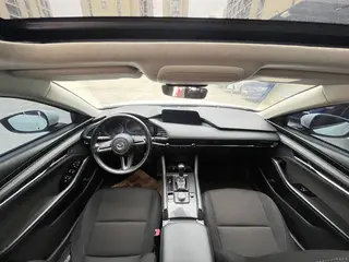 Mazda Mazda3 Axela 2021 2.0L Versión de calidad automática interior foto 12 Mazda Mazda3 Axela 2021 2.0L Versión de calidad automática interior foto 12
