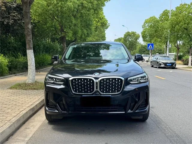 BMW X4 2022 xDrive 30i M Sports suit exterior photo 2 BMW X4 2022 xDrive 30i M Sports suit exterior photo 2