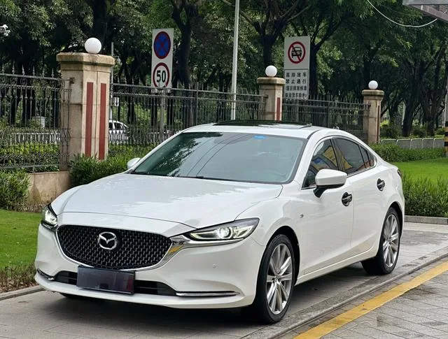 Mazda Atenza 2021 2.5L Edición Blue Sky Sports exterior foto 1 Mazda Atenza 2021 2.5L Edición Blue Sky Sports exterior foto 1