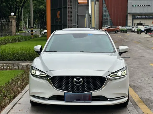 Mazda Atenza 2021 2.5L Edición Blue Sky Sports exterior foto 2 Mazda Atenza 2021 2.5L Edición Blue Sky Sports exterior foto 2