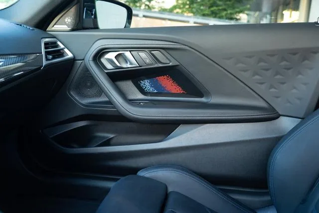 BMW M2 2024 M2 Coupé intérieur photo 15 BMW M2 2024 M2 Coupé intérieur photo 15