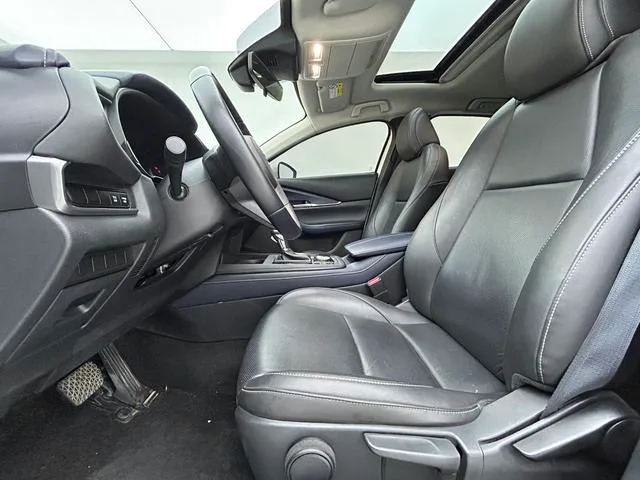 Mazda CX-30 2022 2.0L Automatic quality Yue type exterior photo 6 Mazda CX-30 2022 2.0L Automatic quality Yue type exterior photo 6