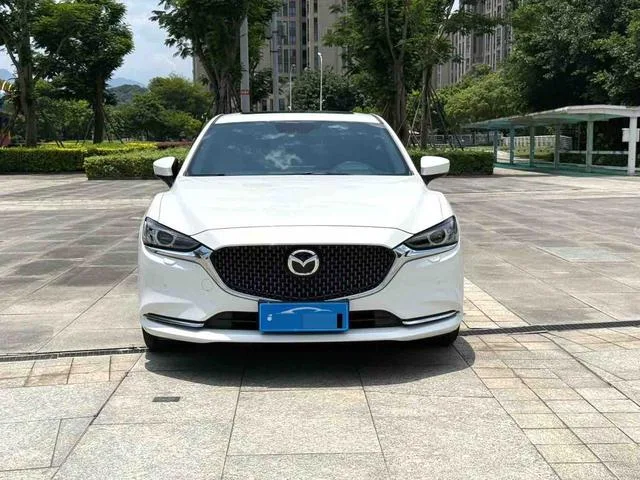 Mazda Atenza 2020 2.5L Edición Blue Sky Respete exterior foto 2 Mazda Atenza 2020 2.5L Edición Blue Sky Respete exterior foto 2