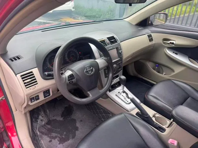 Toyota Corolla 2012 Versión deslumbrante 1.6L Automático GL exterior foto 6